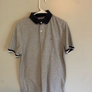 Tommy Hilfiger polo. Size medium. Light heather gray. Looks good and fits slim
